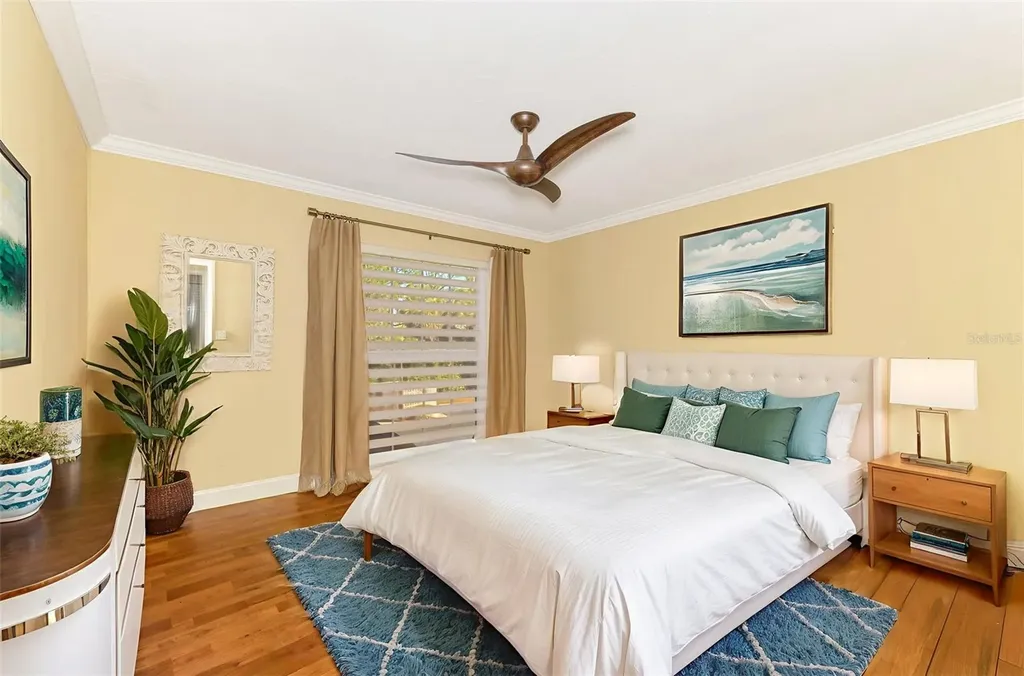 4489 Longmeadow Sarasota FL 34235