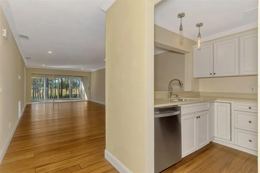 4489 Longmeadow Sarasota FL 34235