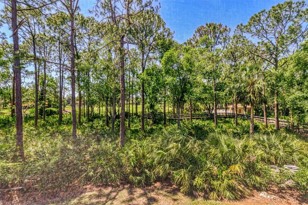 4489 Longmeadow Sarasota FL 34235