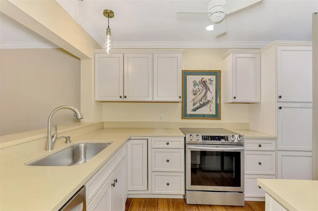 4489 Longmeadow Sarasota FL 34235