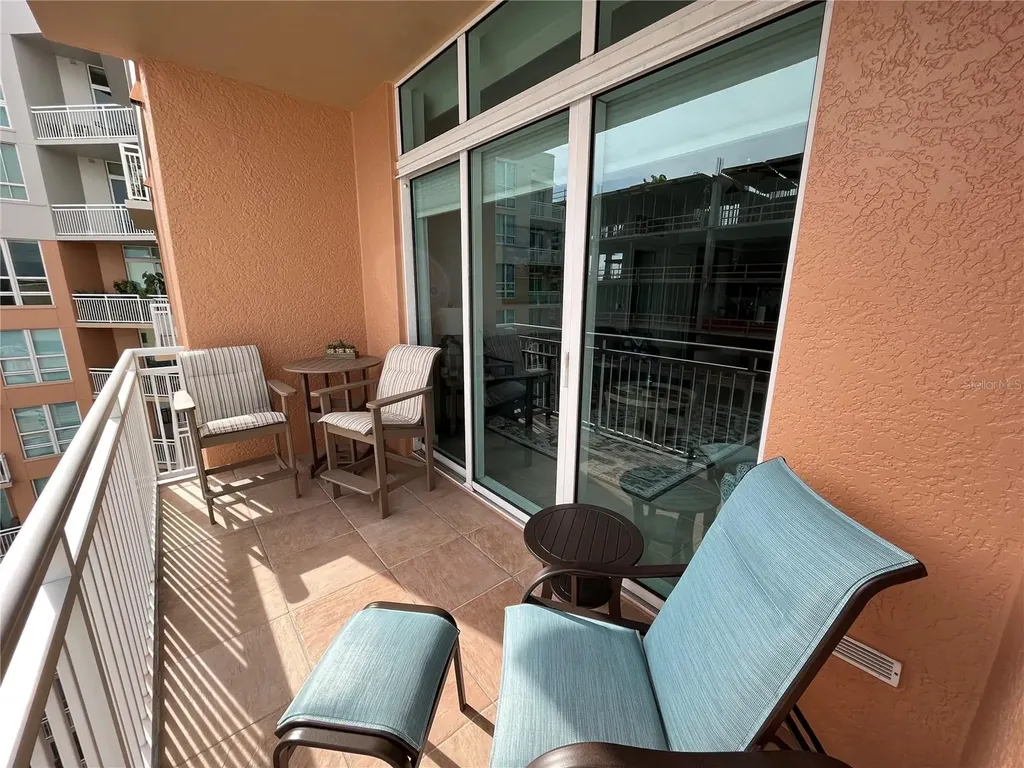 1350 Main Street Sarasota FL 34236