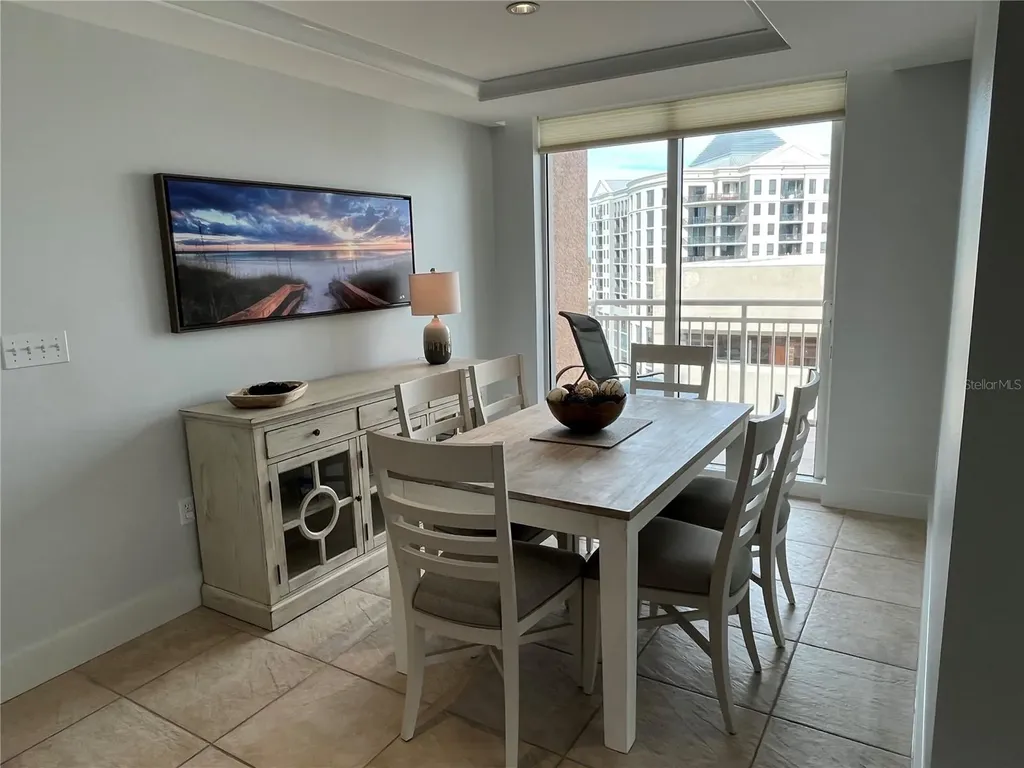 1350 Main Street Sarasota FL 34236