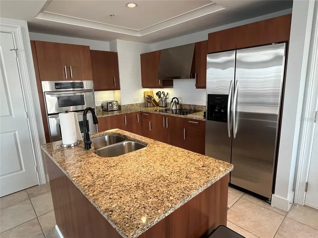 1350 Main Street Sarasota FL 34236