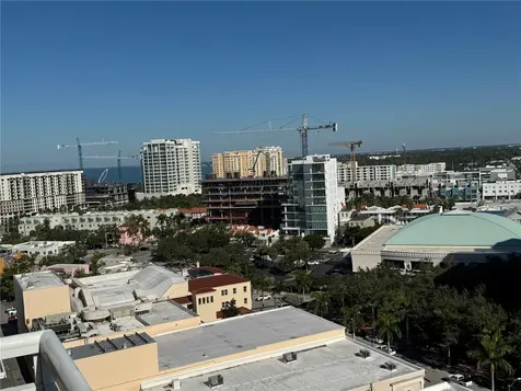 1350 Main Street Sarasota FL 34236