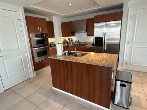 1350 Main Street Sarasota FL 34236