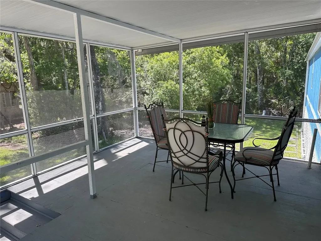 237 N Candle Point Crystal River FL 34429