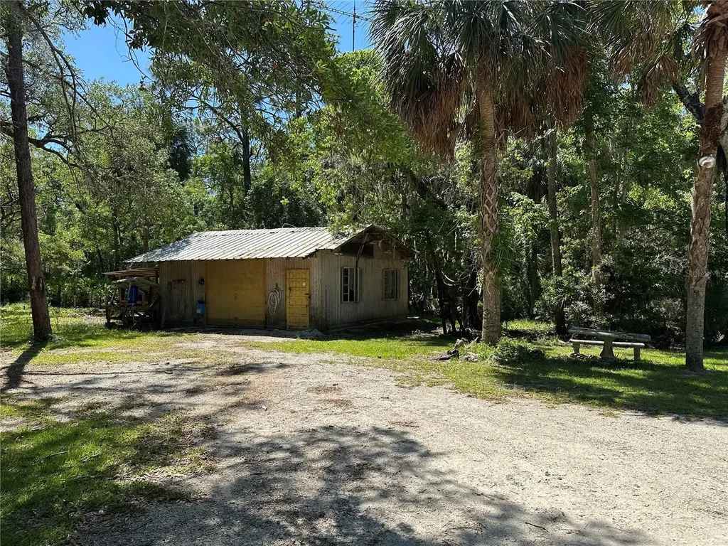 237 N Candle Point Crystal River FL 34429