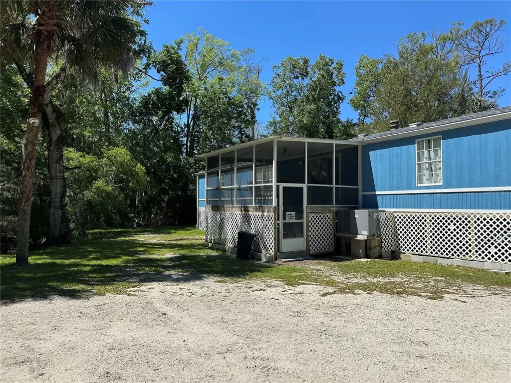 237 N Candle Point Crystal River FL 34429