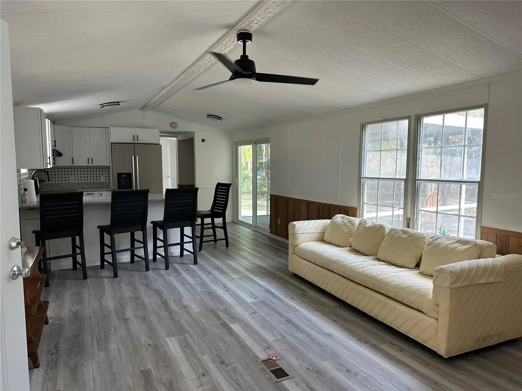 237 N Candle Point Crystal River FL 34429