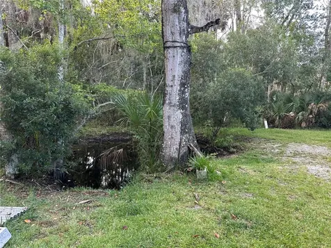 237 N Candle Point Crystal River FL 34429
