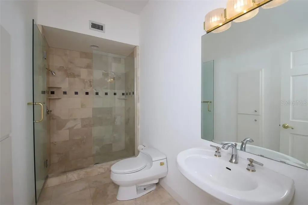 1351 Dixie Lee Lane Sarasota FL 34231