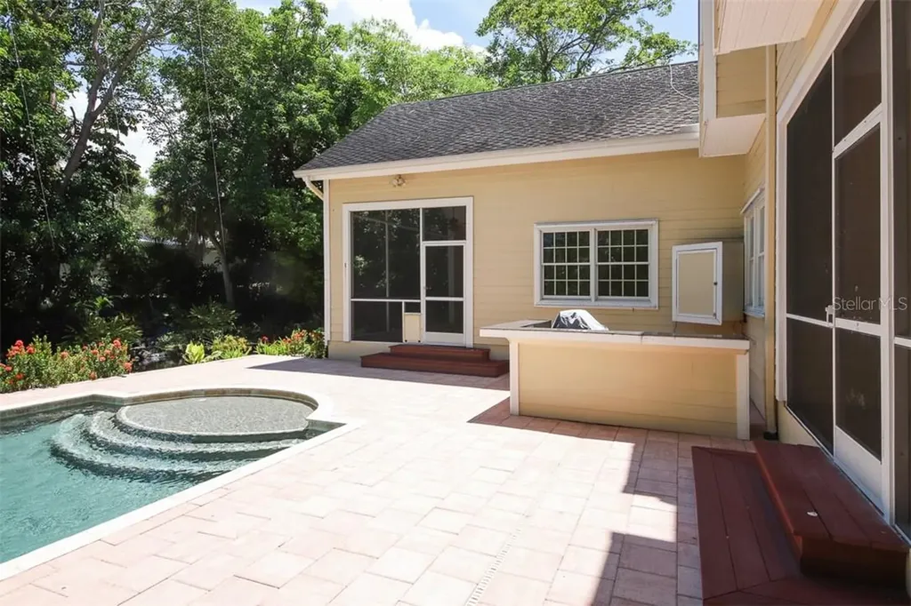 1351 Dixie Lee Lane Sarasota FL 34231
