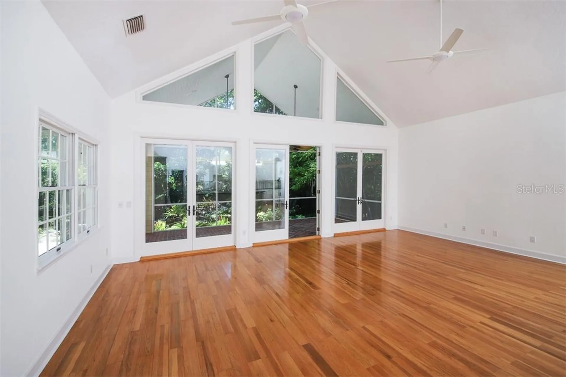 1351 Dixie Lee Lane Sarasota FL 34231