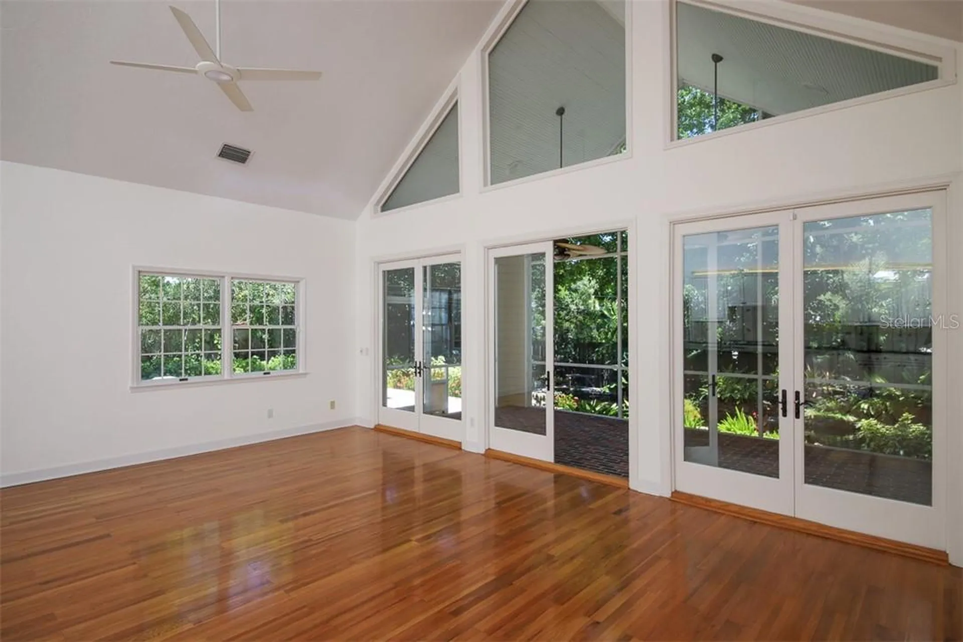 1351 Dixie Lee Lane Sarasota FL 34231