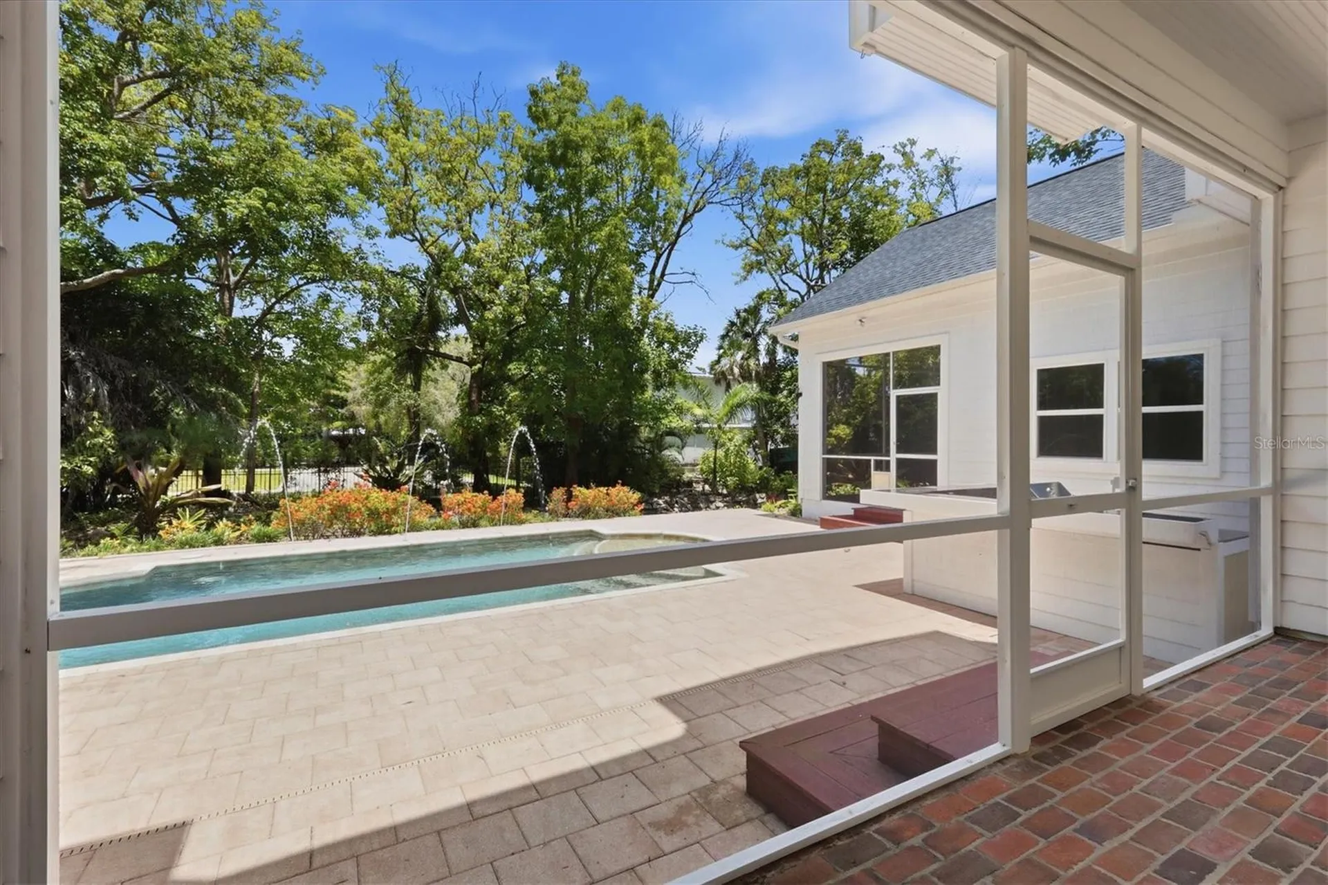 1351 Dixie Lee Lane Sarasota FL 34231