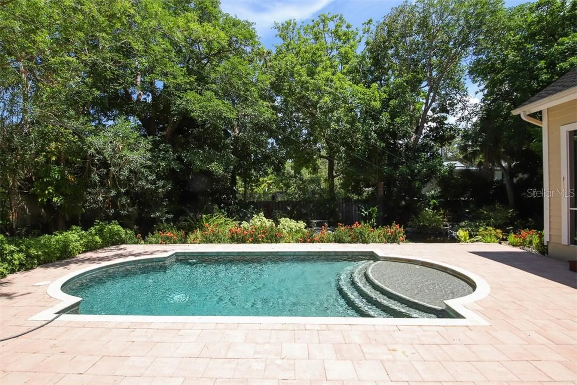 1351 Dixie Lee Lane Sarasota FL 34231