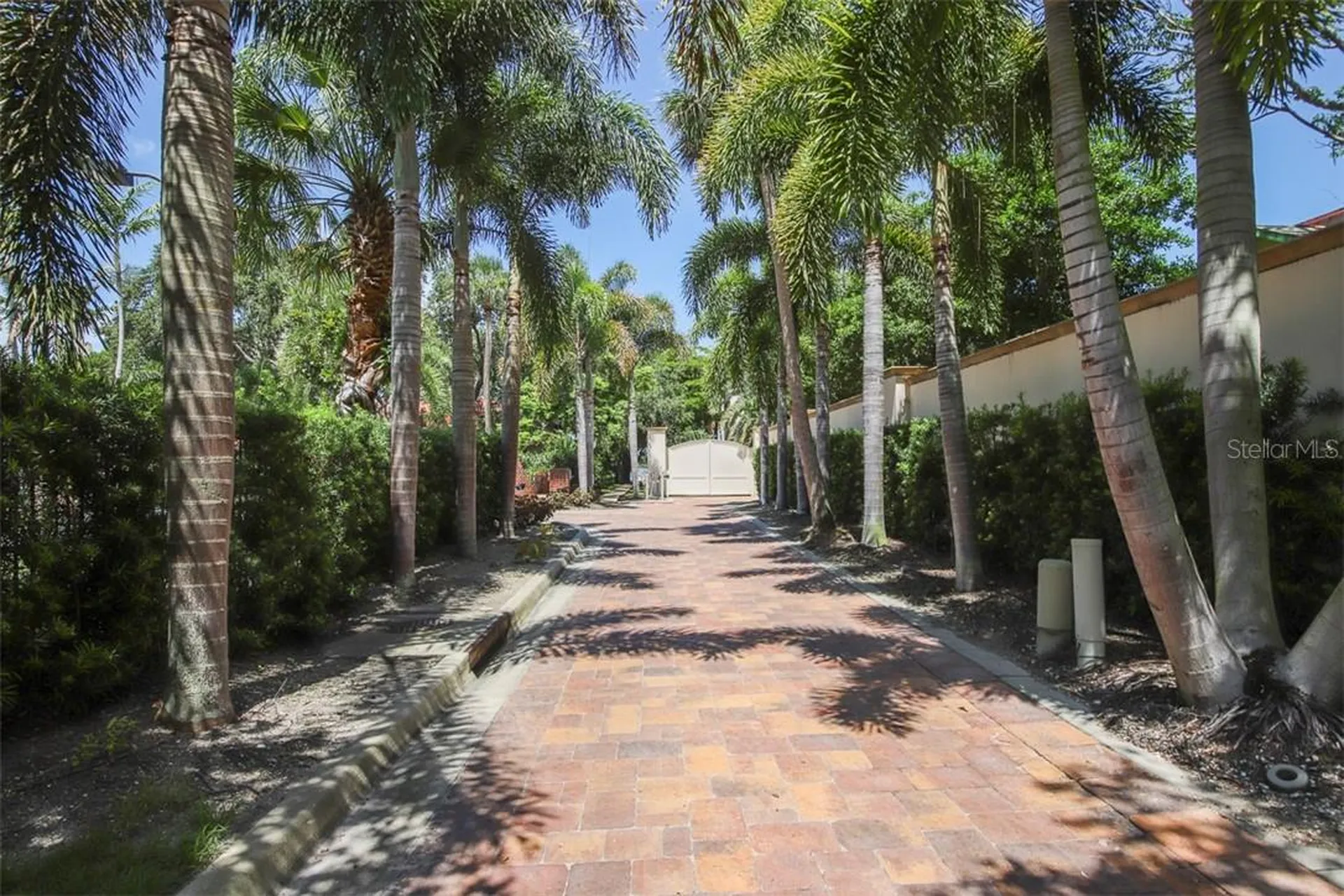 1351 Dixie Lee Lane Sarasota FL 34231
