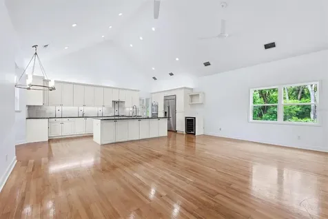 1351 Dixie Lee Lane Sarasota FL 34231