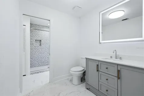 1351 Dixie Lee Lane Sarasota FL 34231