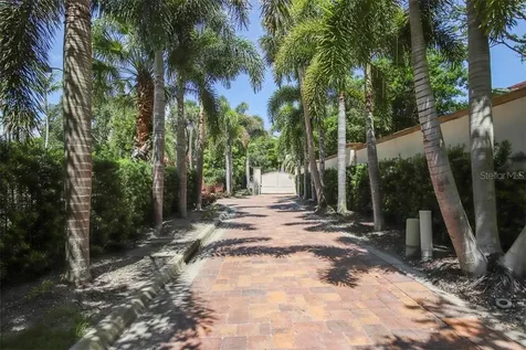 1351 Dixie Lee Lane Sarasota FL 34231