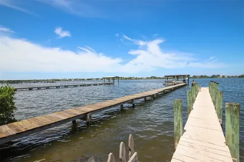 1351 Dixie Lee Lane Sarasota FL 34231