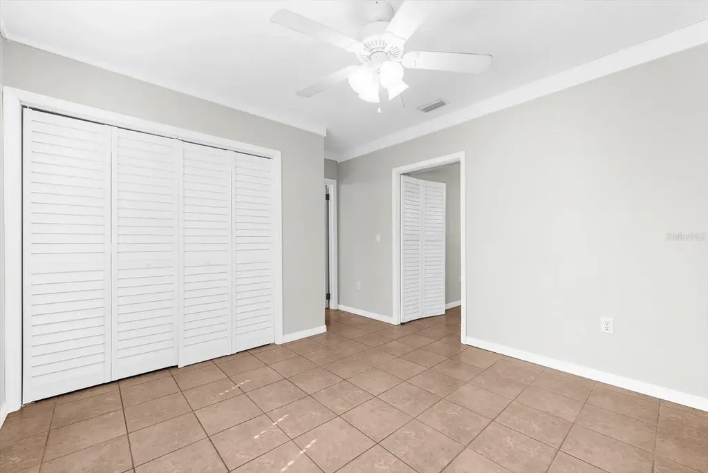 904 66th Avenue W Bradenton FL 34207