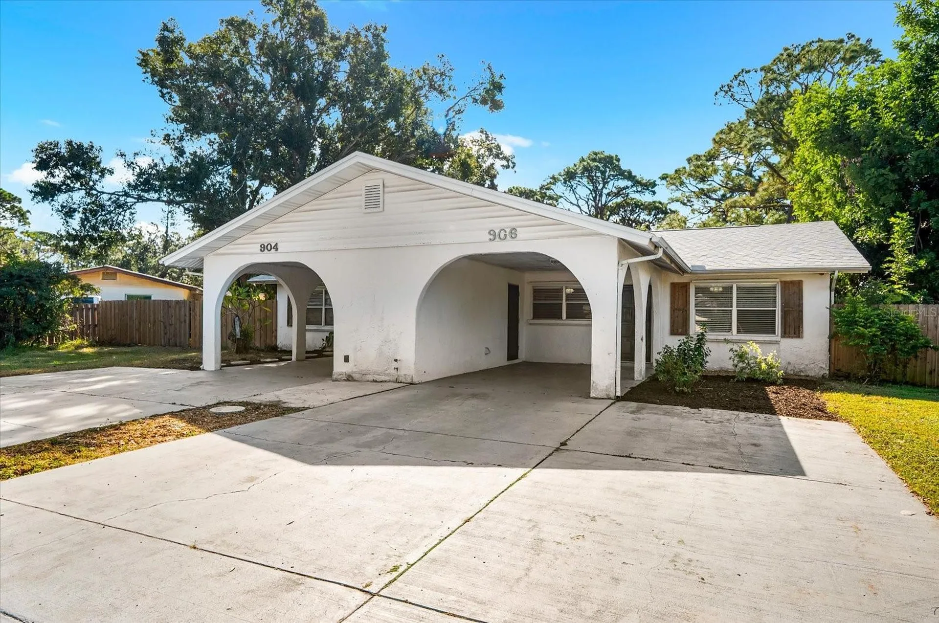 904 66th Avenue W Bradenton FL 34207