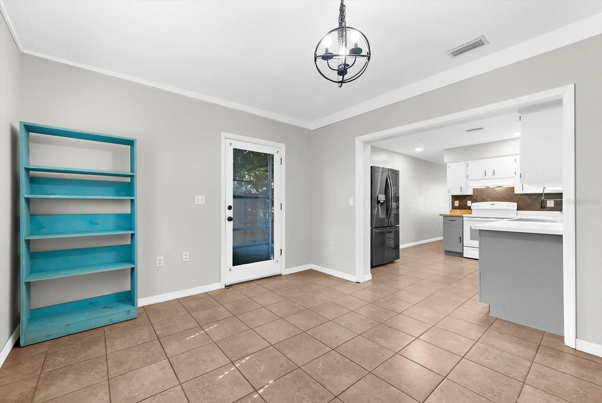 904 66th Avenue W Bradenton FL 34207