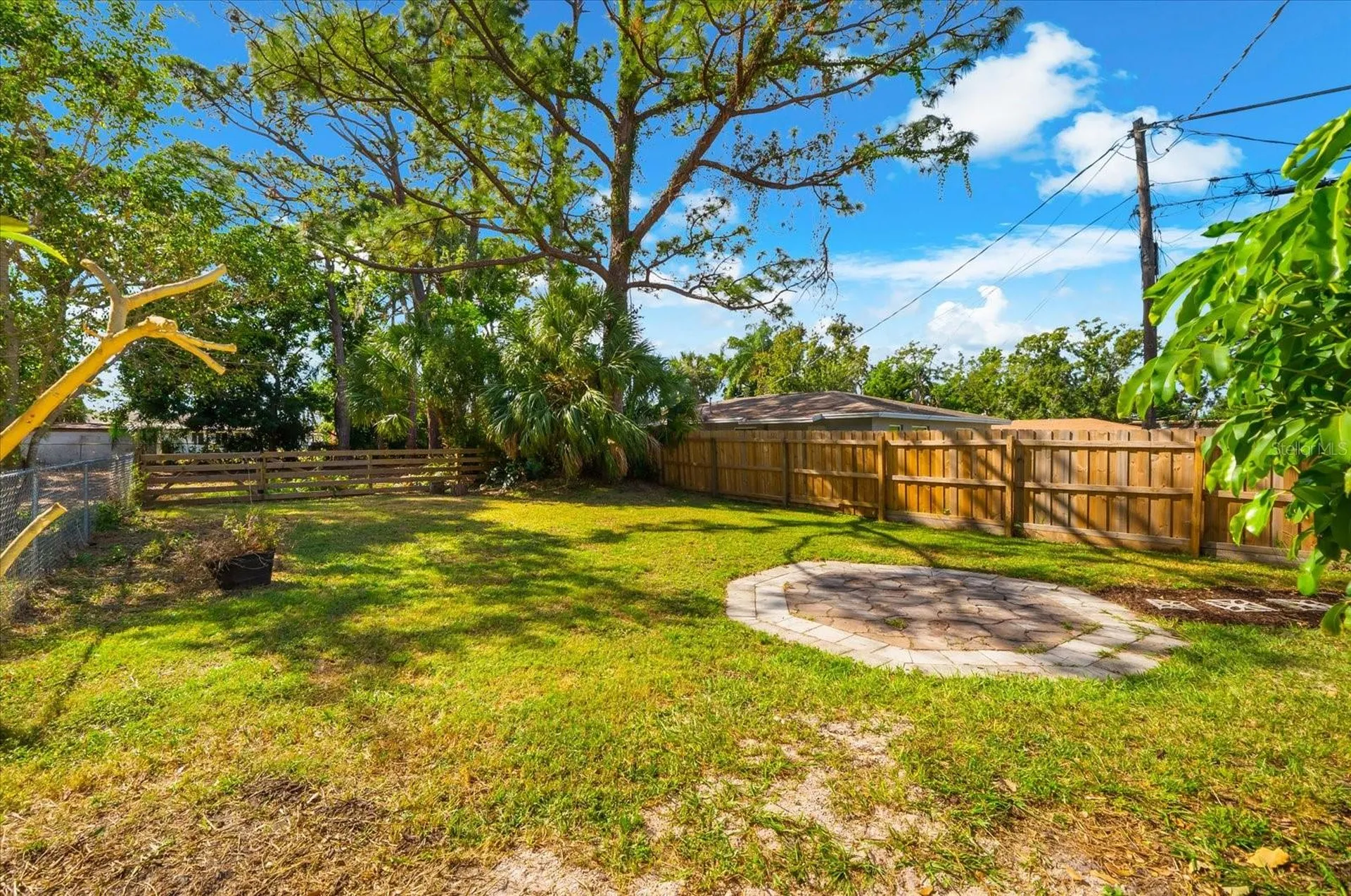 904 66th Avenue W Bradenton FL 34207