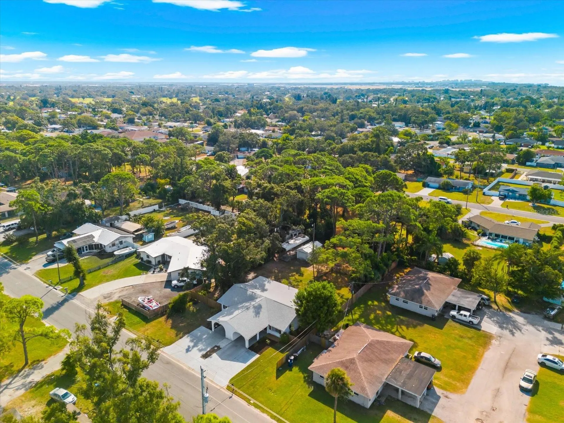 904 66th Avenue W Bradenton FL 34207