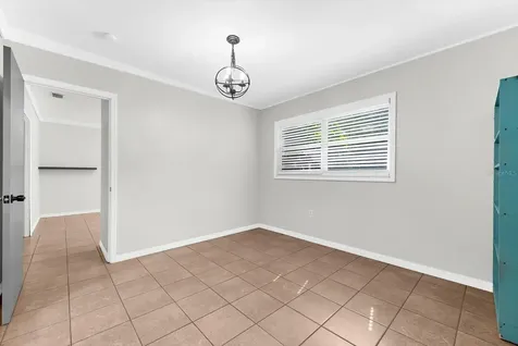 904 66th Avenue W Bradenton FL 34207