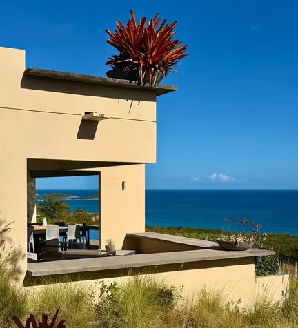 5 Puerto Real Vieques PR 00765