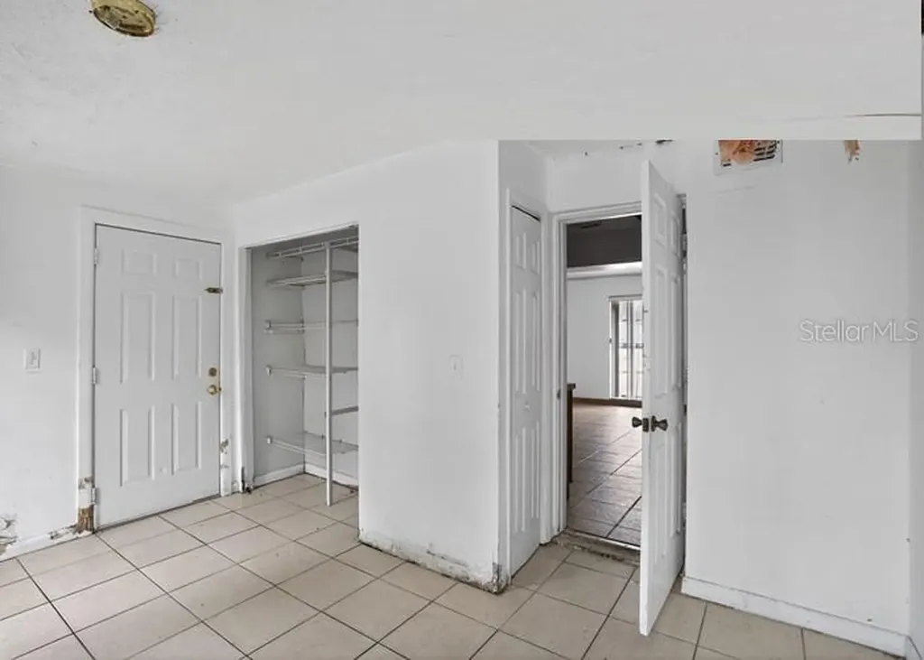 1668 W Waycross Circle Deltona FL 32725