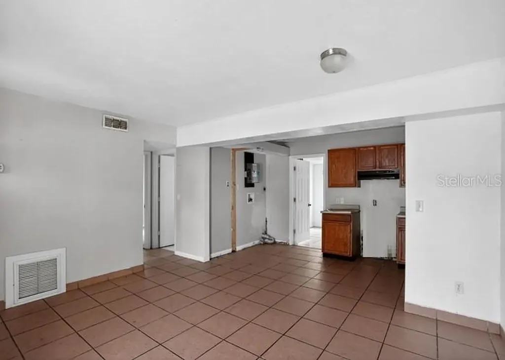 1668 W Waycross Circle Deltona FL 32725