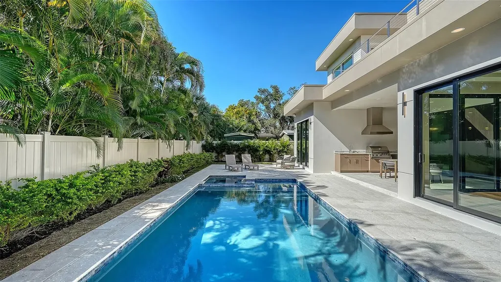 1966 Wisteria Street Sarasota FL 34239