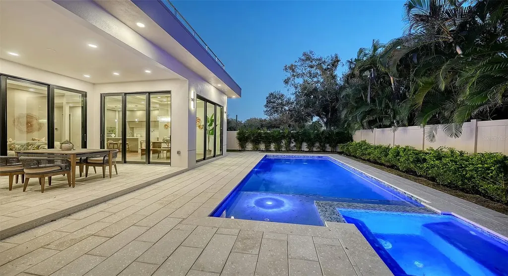 1966 Wisteria Street Sarasota FL 34239
