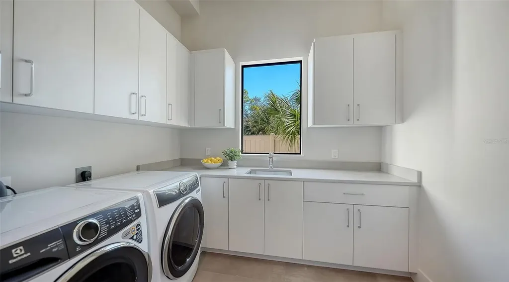1966 Wisteria Street Sarasota FL 34239