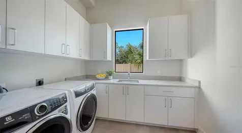 1966 Wisteria Street Sarasota FL 34239