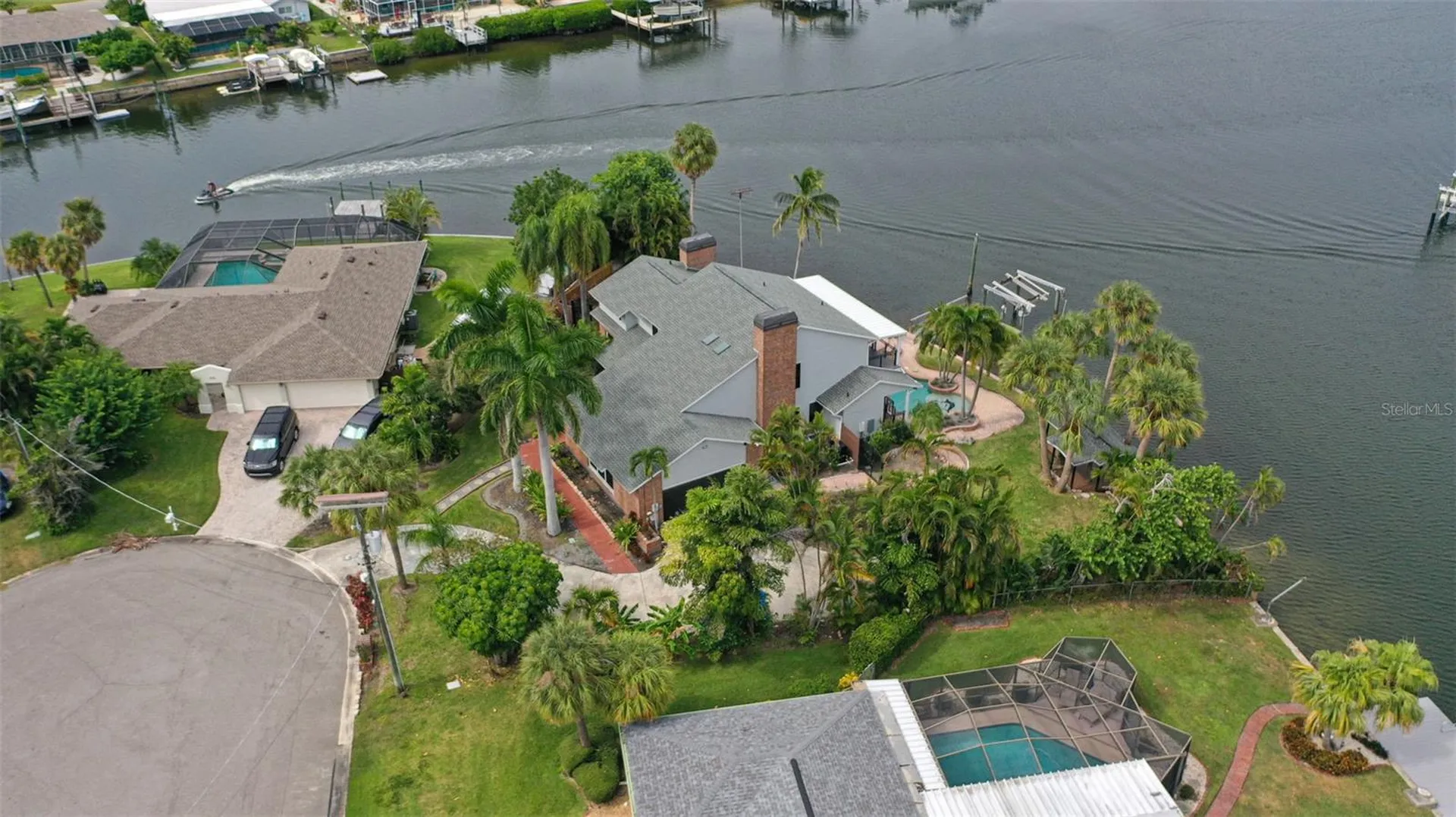 769 Kingston Court Apollo Beach FL 33572