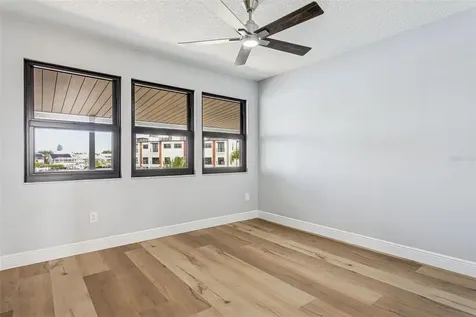 769 Kingston Court Apollo Beach FL 33572
