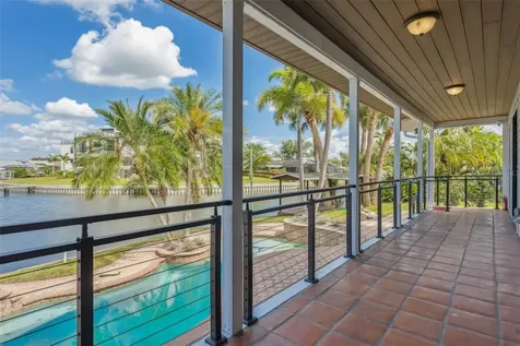769 Kingston Court Apollo Beach FL 33572