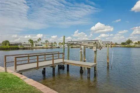 769 Kingston Court Apollo Beach FL 33572