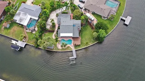 769 Kingston Court Apollo Beach FL 33572