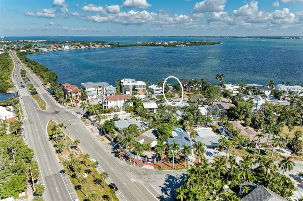 244 N Washington Drive Sarasota FL 34236