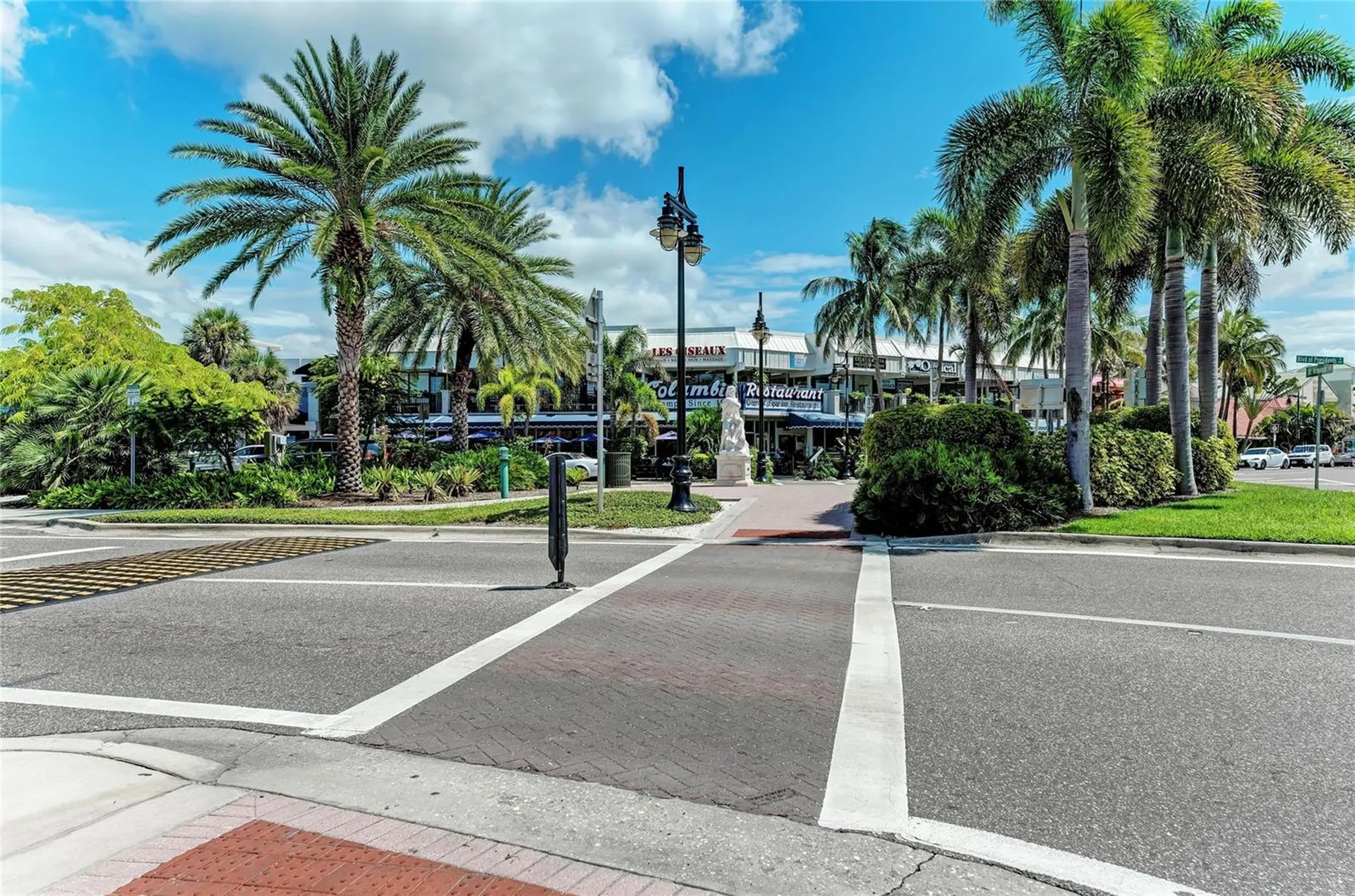 244 N Washington Drive Sarasota FL 34236