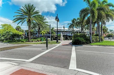 244 N Washington Drive Sarasota FL 34236