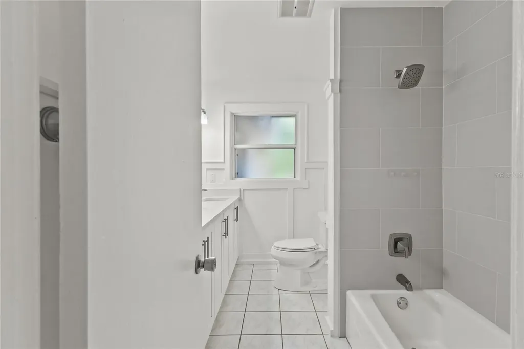 2588 Colorado Street Sarasota FL 34237