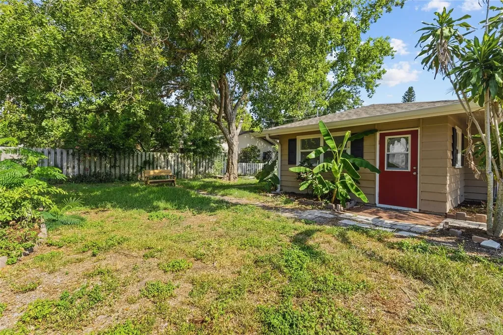 2588 Colorado Street Sarasota FL 34237