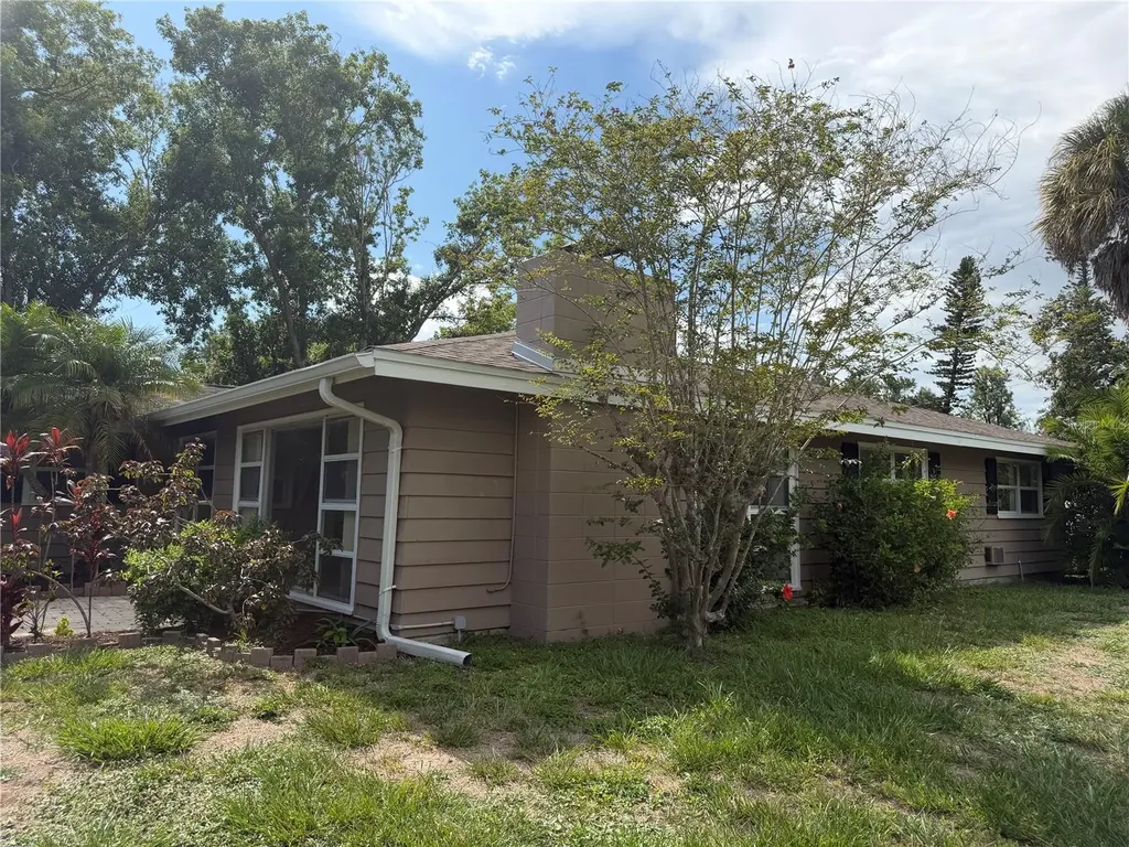 2588 Colorado Street Sarasota FL 34237