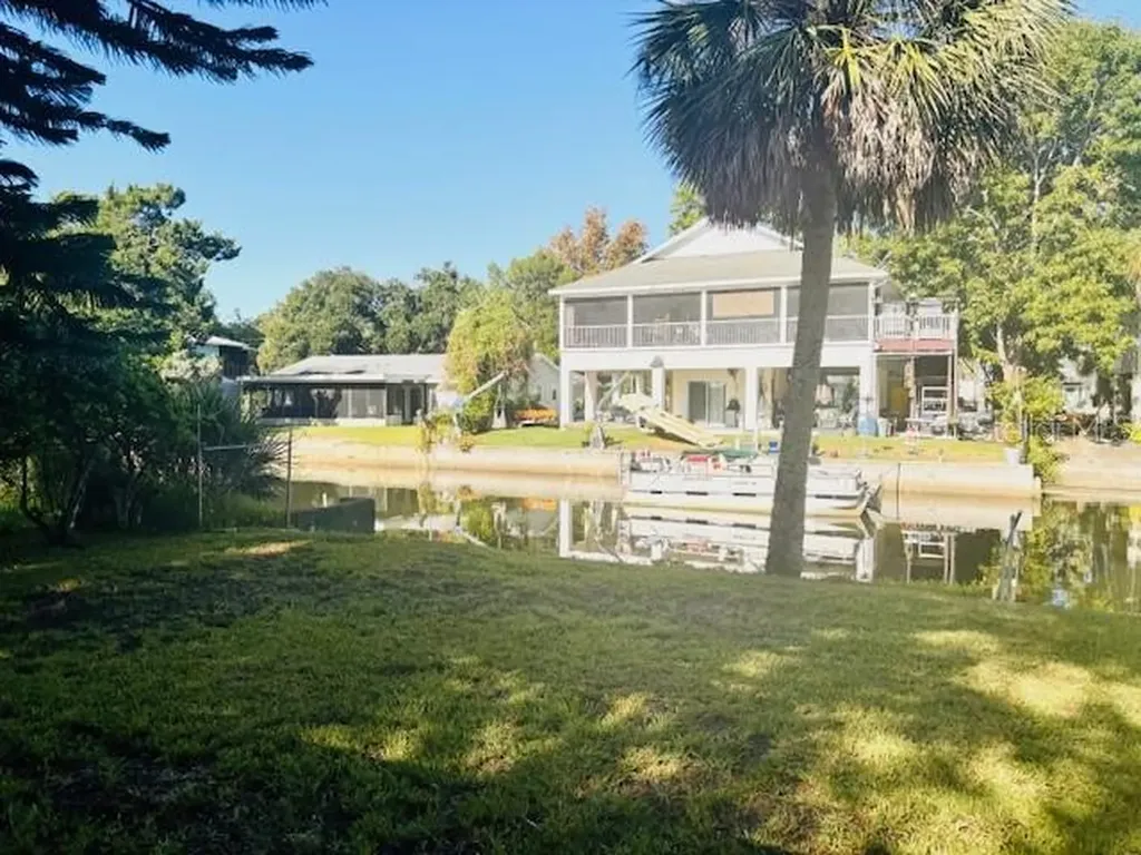 6125 Beacon Point Drive Weeki Wachee FL 34607